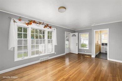 303 Virginia Ave, Des Moines, IA 50315 - photo 5