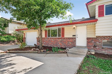 978 S Potomac Way, Aurora, CO 80012 - photo 2