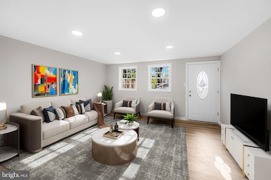 817 5th Ave, Lansdowne, MD 21227 - photo 5