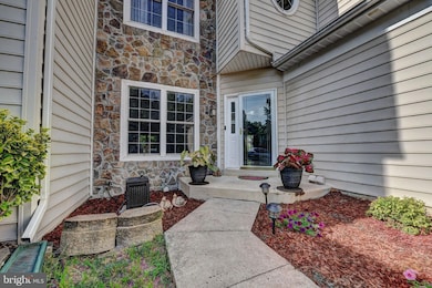 25583 Creek Run Terrace, Chantilly, VA 20152 - photo 2