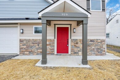 919 S Ashburton Rd, Columbus, OH 43227 - photo 4