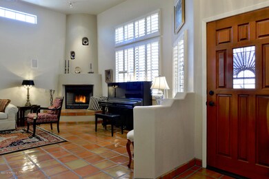 004 - Entry Foyer