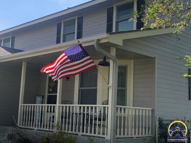 3940 SW Crawford Rd, Topeka, KS 66610 - photo 2