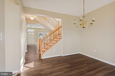 8322 Lyndhurst St, Laurel, MD 20724 - photo 7