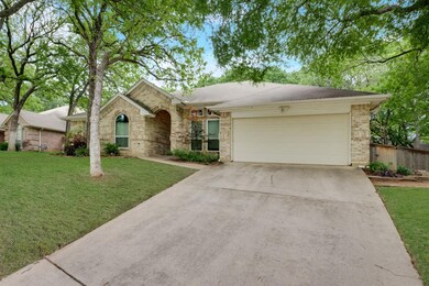 429 Twin Creek Dr, Hurst, TX 76053 - photo 6