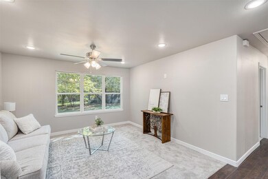 1012 Red Bud Dr, Azle, TX 76020 - photo 6