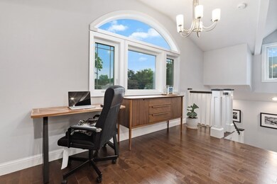 108 Burrill St unit 3, Swampscott, MA 01907 - photo 4