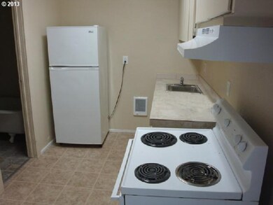 417 Lyon St Se 10, Albany, OR 97321 - photo 5