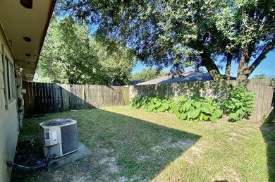 11013 Crenchrus Ct, Houston, TX 77086 - photo 6