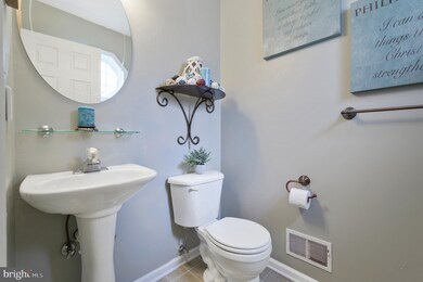 12 Brier Ave, Wilmington, DE 19805 - photo 2