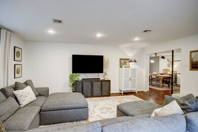 919 Thornton Rd, Houston, TX 77018 - photo 6