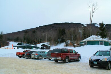 63 S Peak Rd unit PR 16, Lincoln, NH 03251 - photo 3