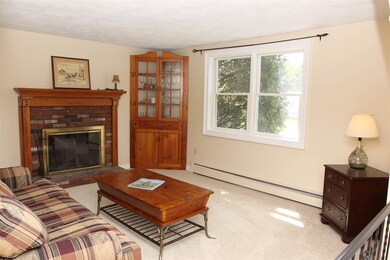 11 Deerfield Ave, Hudson, NH 03051 - photo 2