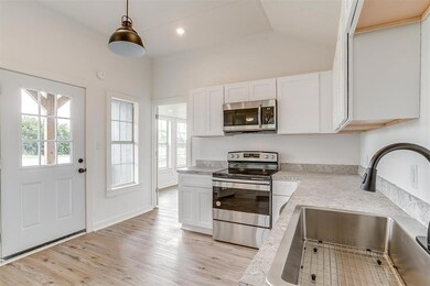 4779 Aberdeen Dr, Cresson, TX 76035 - photo 5