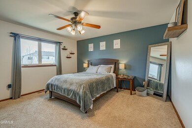 3201WisconsinDr_00001