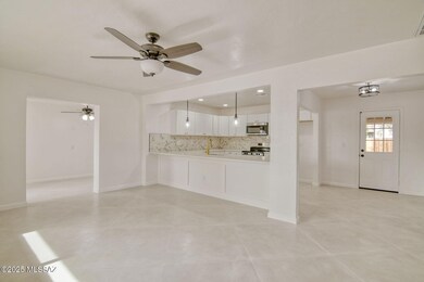 21-web-or-mls-CC_OMNI_805EastHoanPlc_DSC