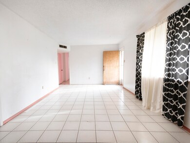 300 Yolanda Dr, El Paso, TX 79915 - photo 5