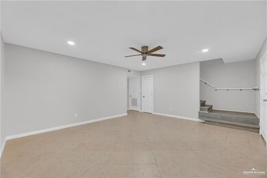 807 S Oregon Ave unit B, Weslaco, TX 78596 - photo 3