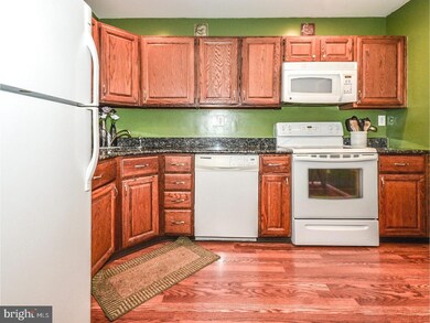 2118 Yorktown S, West Norriton, PA 19403 - photo 4