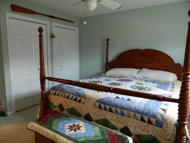 Master Bedroom (2)