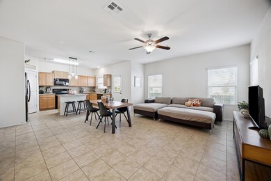 1108 Jackson Ln unit 5B, Jarrell, TX 76537 - photo 4