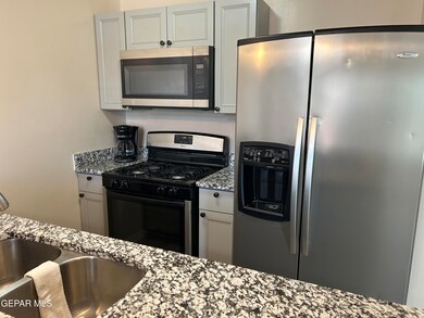 5717 Manila Dr unit A, El Paso, TX 79924 - photo 5