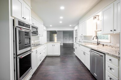 1430 W Hull St, Denison, TX 75020 - photo 6