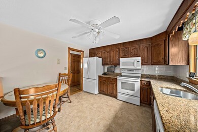 51 Winding Way, Rockland, MA 02370 - photo 3