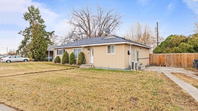 626 S Everett St, Kennewick, WA 99336 - photo 6