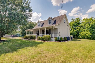 219 Edgeview Dr, Shelbyville, TN 37160 - photo 2