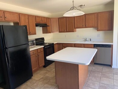 1359 Mohr Cir, Macungie, PA 18062 - photo 5