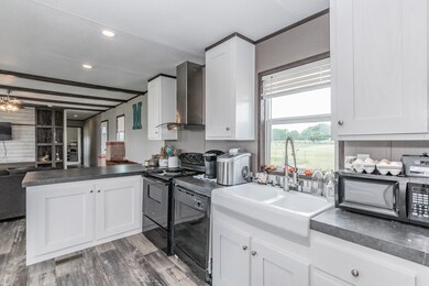 310 Stanley Ln, Poolville, TX 76487 - photo 3