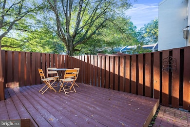 2340 Southgate Square, Reston, VA 20191 - photo 4