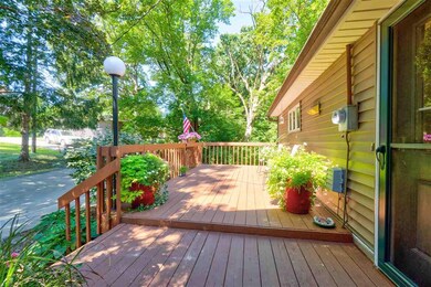 105 Stephens St, Columbus Junction, IA 52738 - photo 3