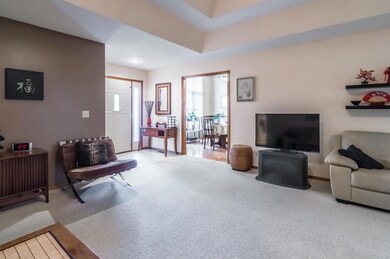 413 Sequoia Nixa-13