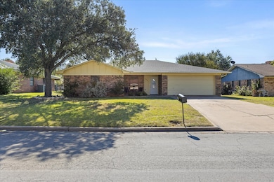 106 Sharp Dr, Stephenville, TX 76401 - photo 4