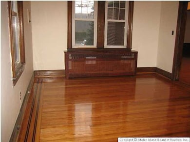 767 Clove Rd, Staten Island, NY 10310 - photo 3