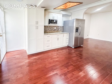 289A Cooper St unit 2, Brooklyn, NY 11237 - photo 7