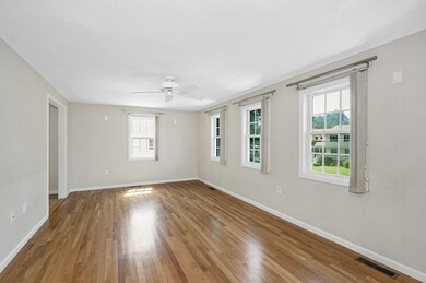 229 Long Pond Dr, Dracut, MA 01826 - photo 4