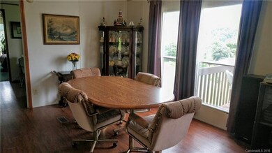 203 Wimbledon Ct, Leicester, NC 28748 - photo 4