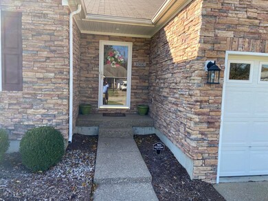 8900 Amaranth Dr, Louisville, KY 40228 - photo 4