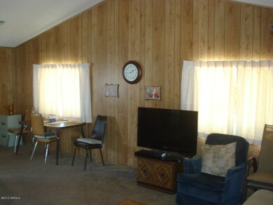Great Room into Ell Dining Area