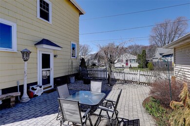 82 Cliffdale Ave, Cranston, RI 02905 - photo 4