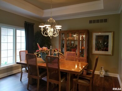 4711 N Weaverridge Blvd, Peoria, IL 61615 - photo 6