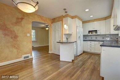 4625 N Chelsea Ln, Bethesda, MD 20814 - photo 6