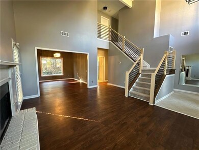 1251 Green Oak Cir, Lawrenceville, GA 30043 - photo 5