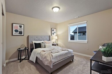 1292 W Williamson Ave, Sisters, OR 97759 - photo 3