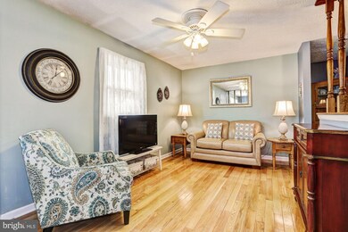 234 Turnwood Dr, Glen Burnie, MD 21061 - photo 3