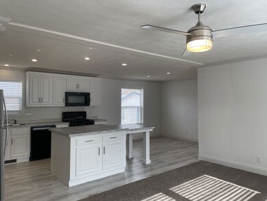 3405 Sinton Rd unit 84, Colorado Springs, CO 80907 - photo 2