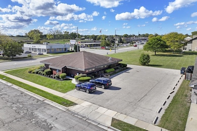 2-web-or-mls-3410 80th St, Kenosha, WI -